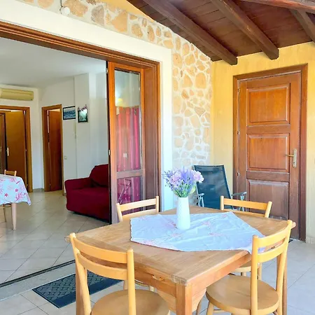 Nyaraló Viola House